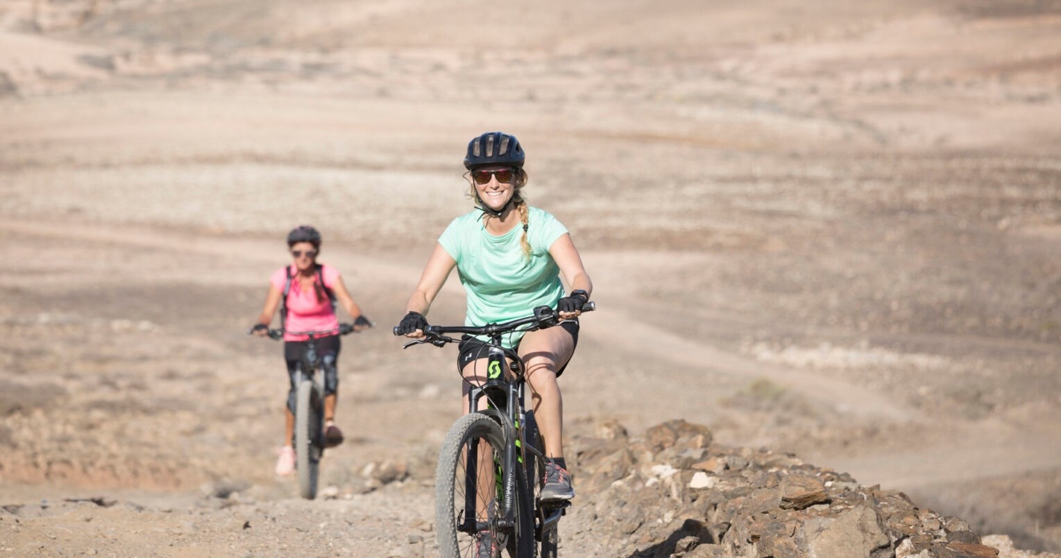 Tour en eBike por volcanes y costa