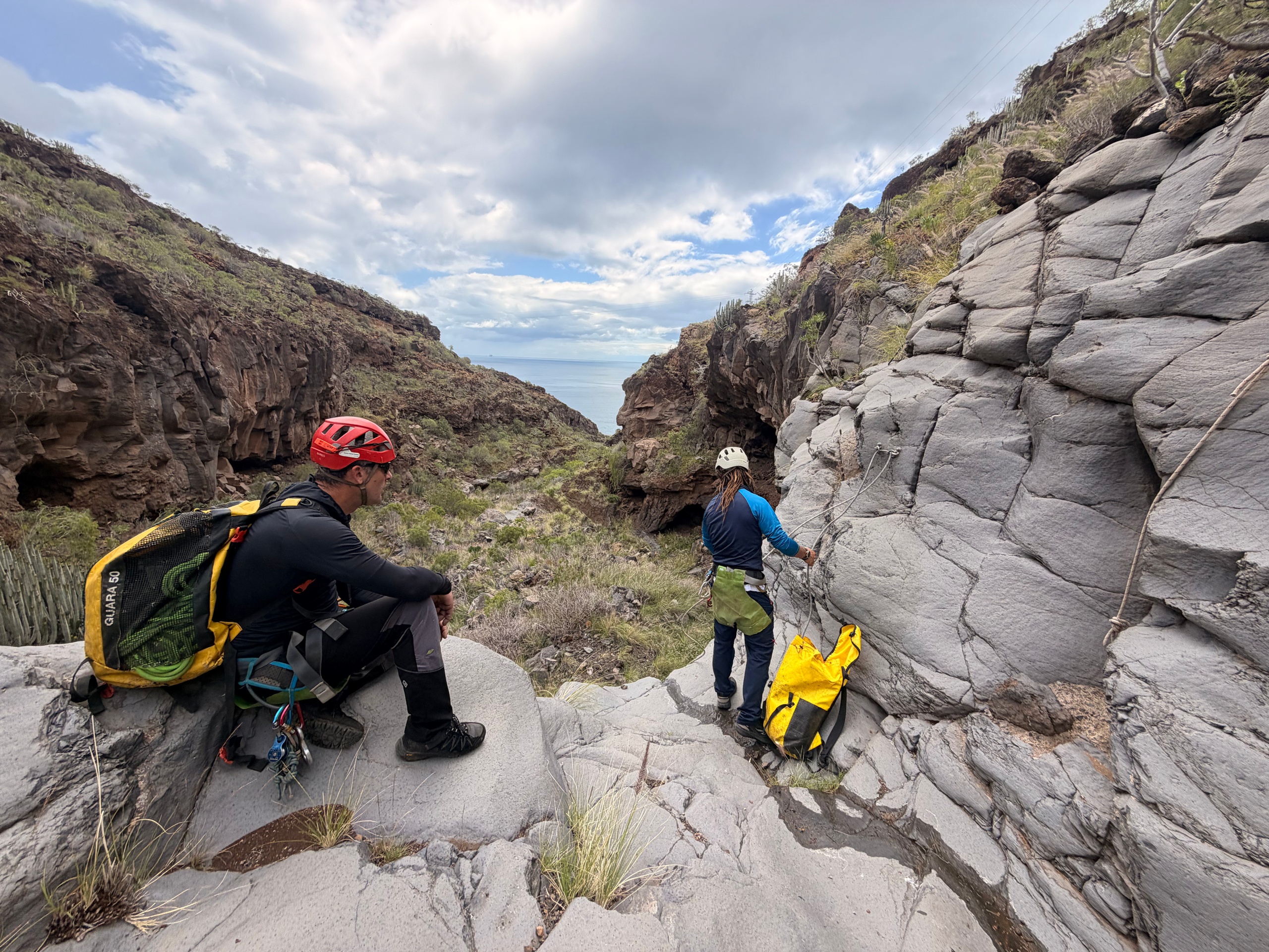Canyoning with volcanic nature and beach